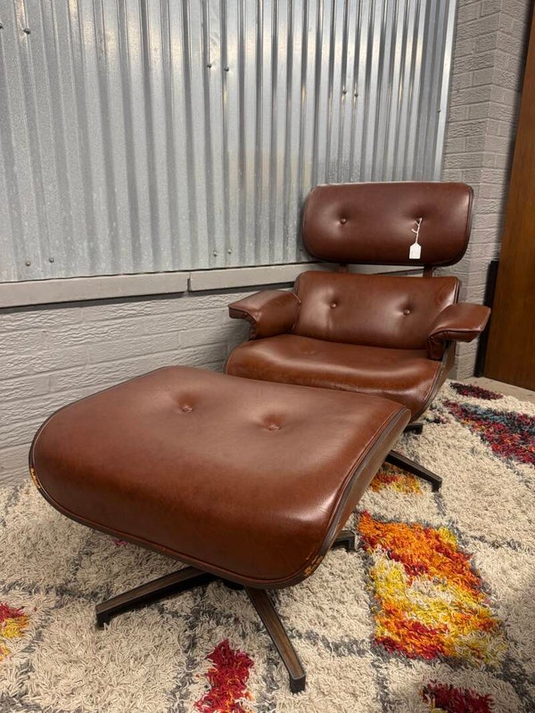 Mid Century Modern Plycraft lounge chair and ottoman