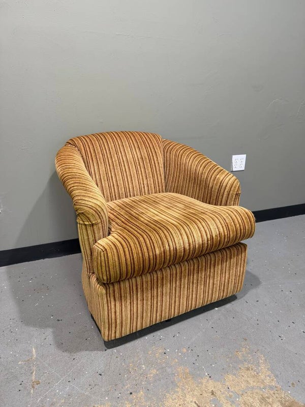 Mid Century Modern Swivel Chair