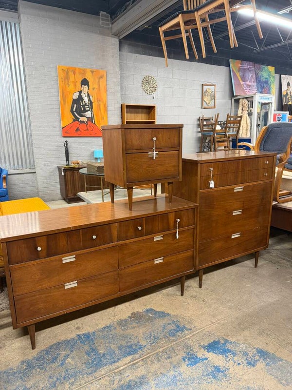 Mcm Bedroom Set