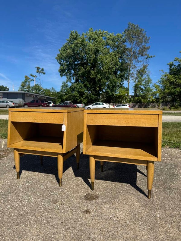 Blonde American of Martinsvile Matching Nightstands