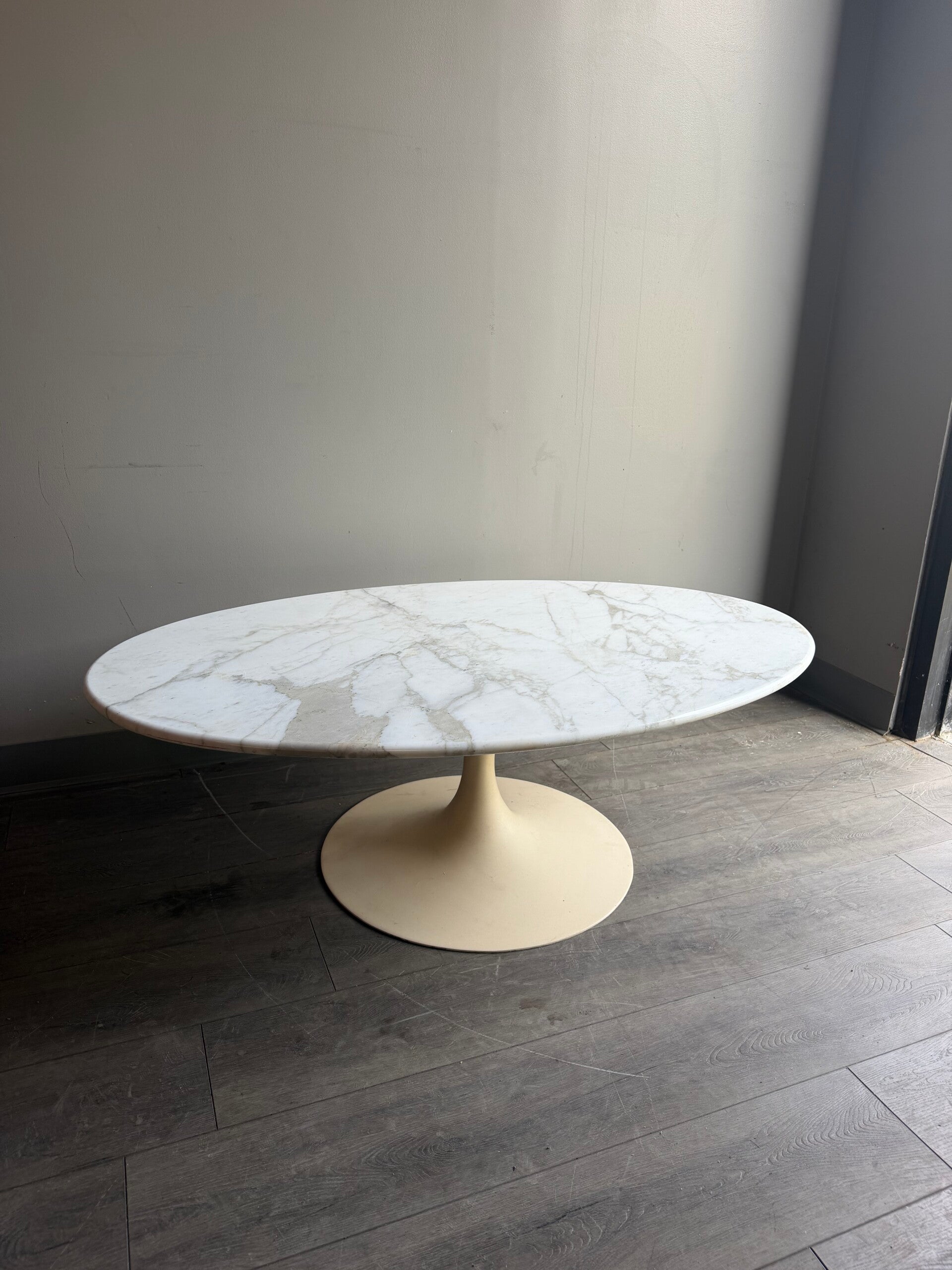 Mcm tulip base marble top coffee table