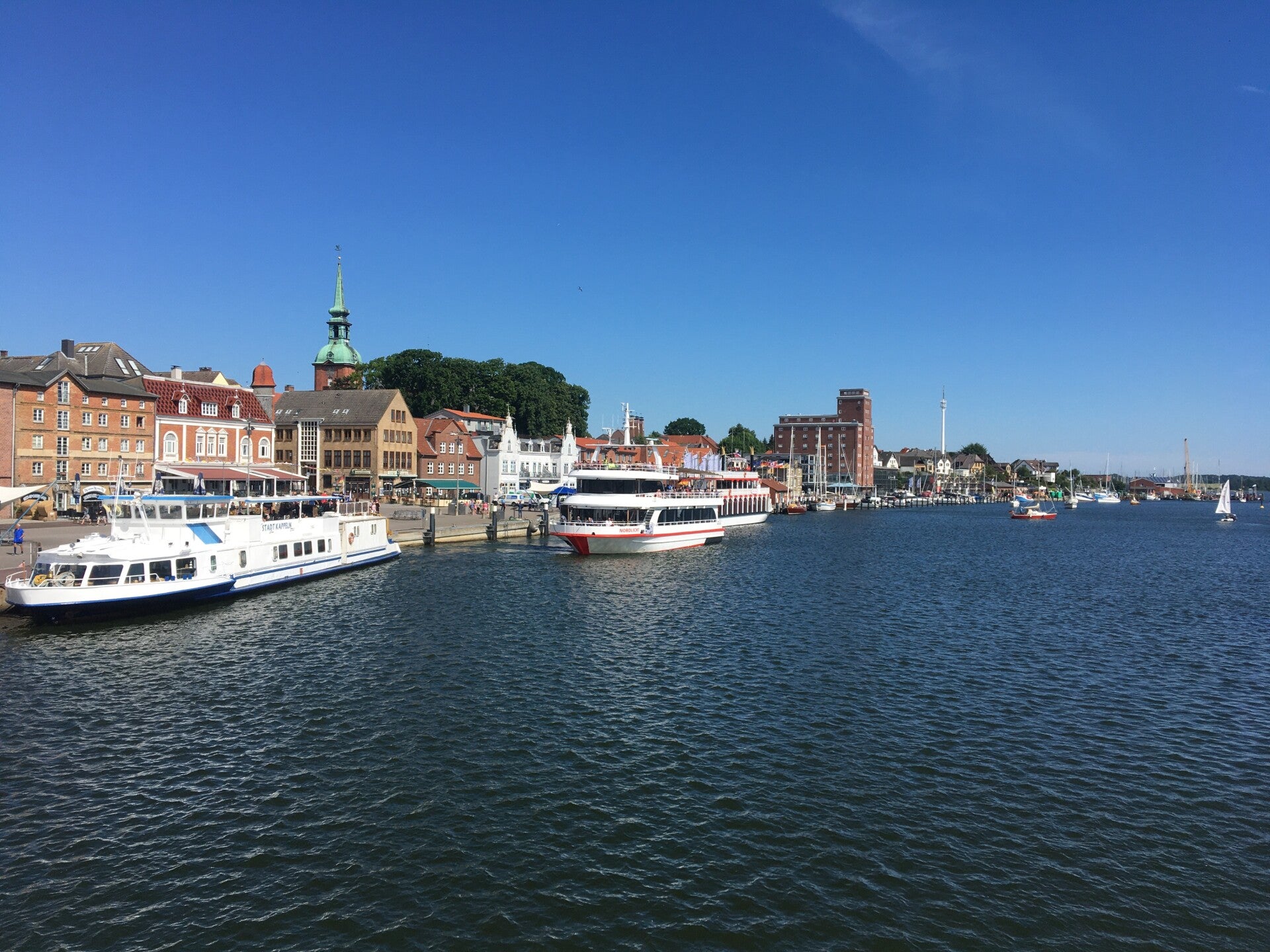 Blick auf den westlich der Schlei gelegenen Teil der Stadt Kappeln