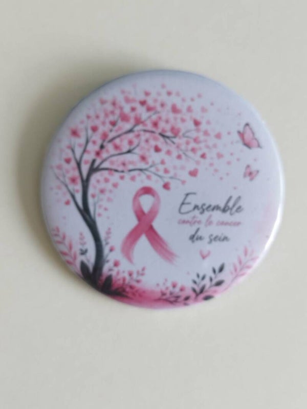 Badge de soutien Octobre Rose – Ruban rose fleuri  58 mm