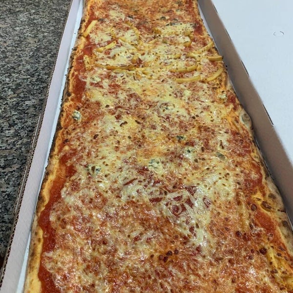 Pizza al metro Margherita