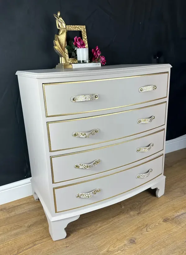 Stunning Georgian Bow Fronted Chest of Drawers Off White Colour and Gold