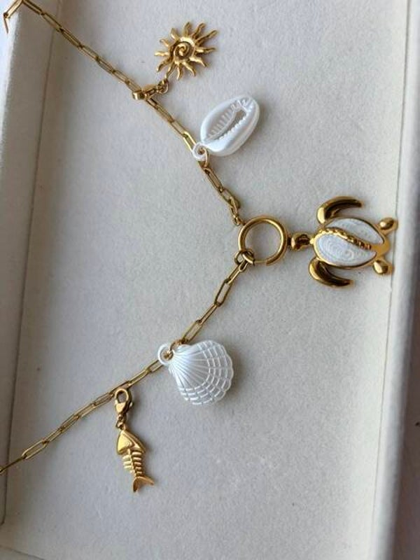 Collier Ava