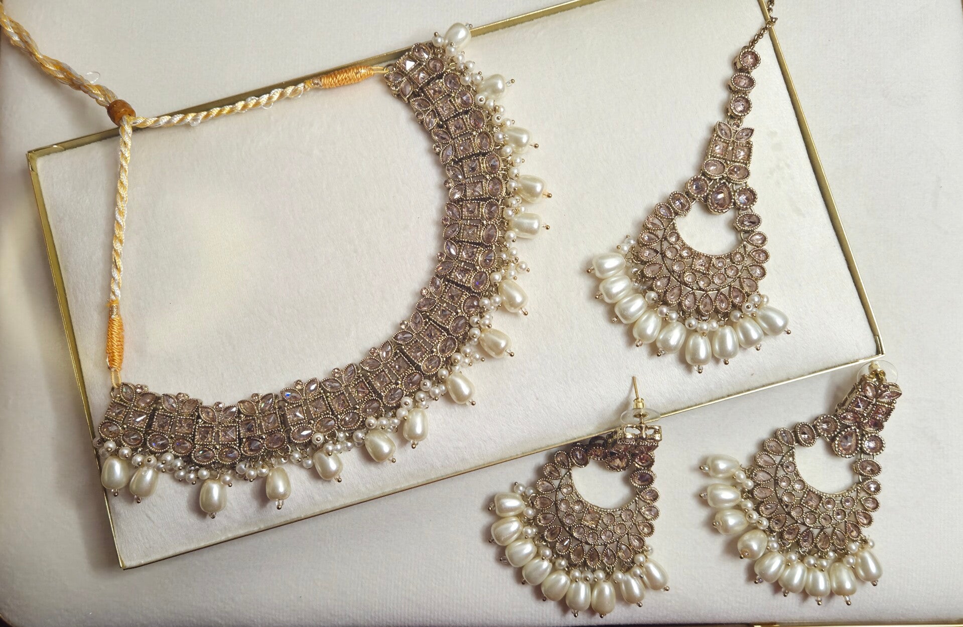 Gouden set Harikha - White