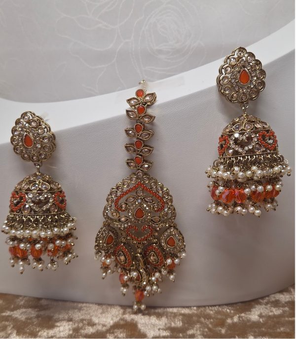 Maang Teeka Santhara