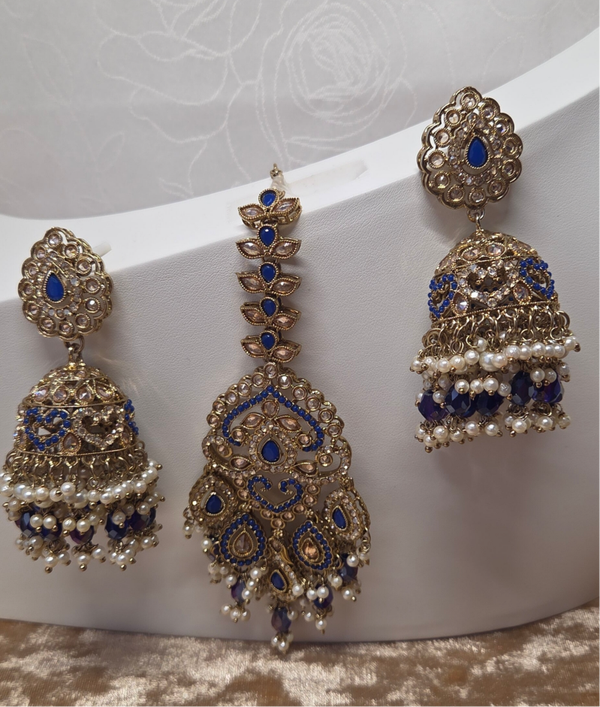 Maang Teeka Gahra Neela