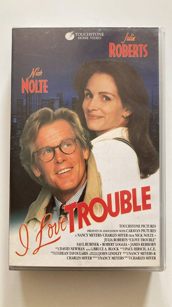 I LOVE TROUBLE (VHS)