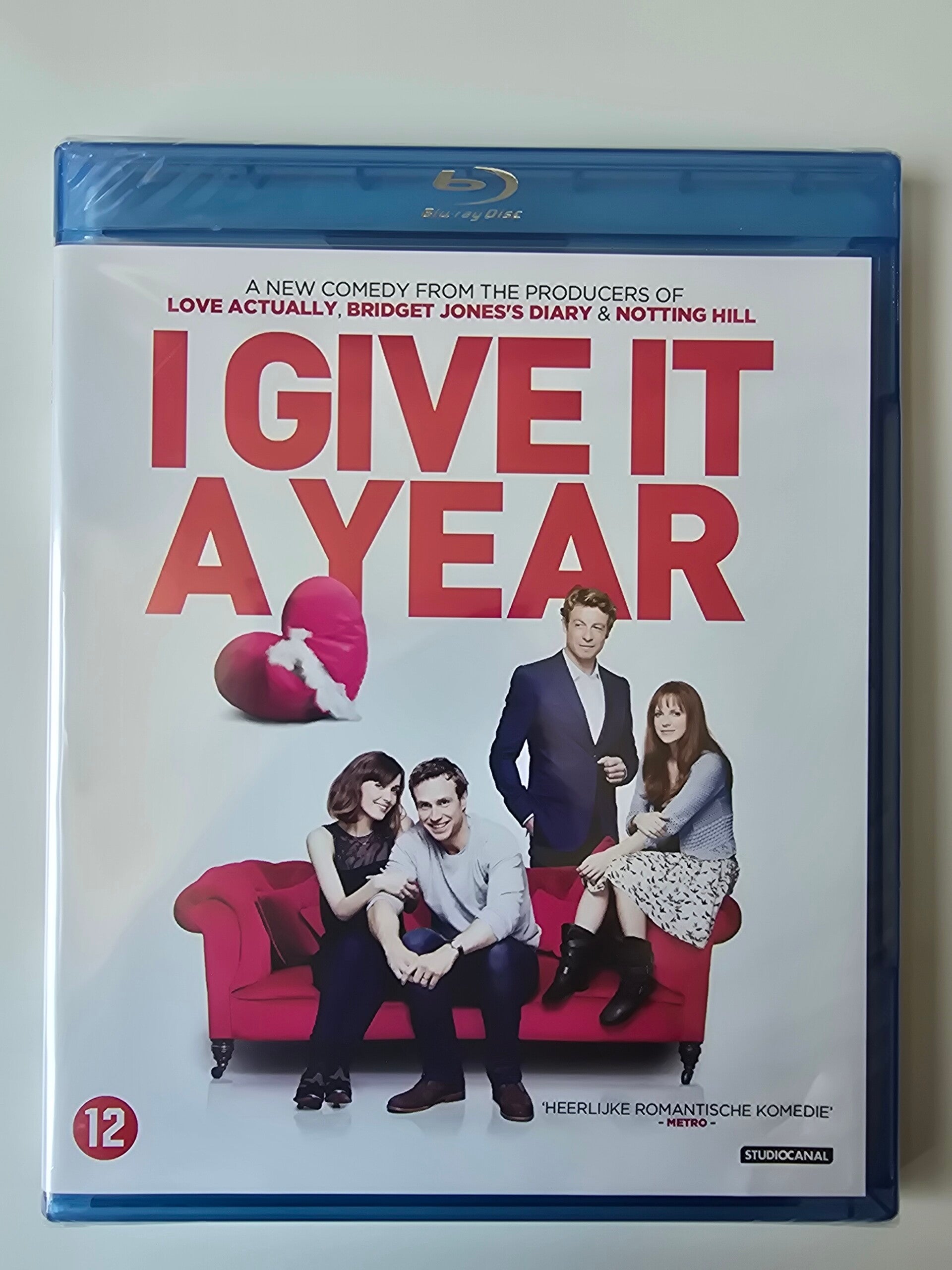 I GIVE IT A YEAR (IN SEAL) (BLURAY)