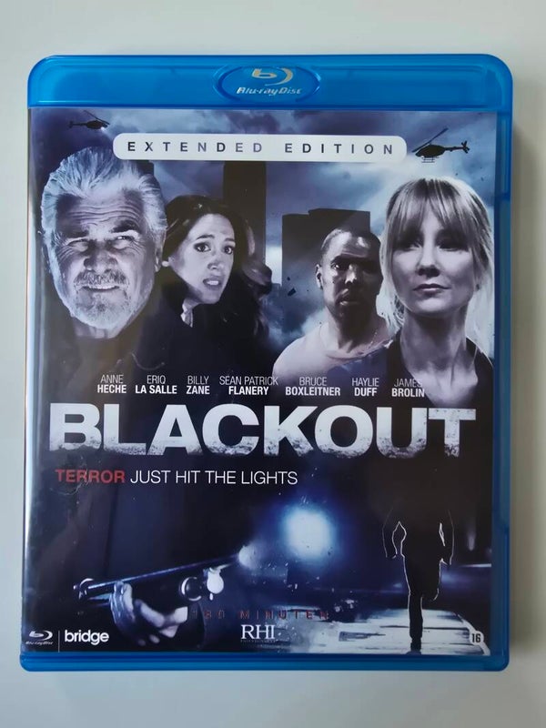 BLACKOUT (BLURAY)