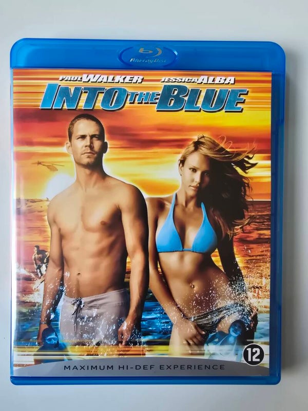 INTO THE BLUE (BLURAY)