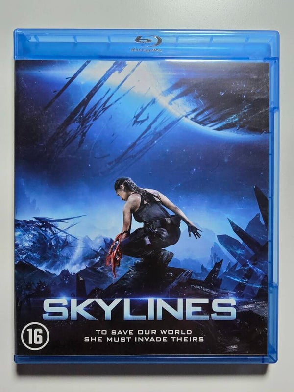 SKYLINES (BLURAY)