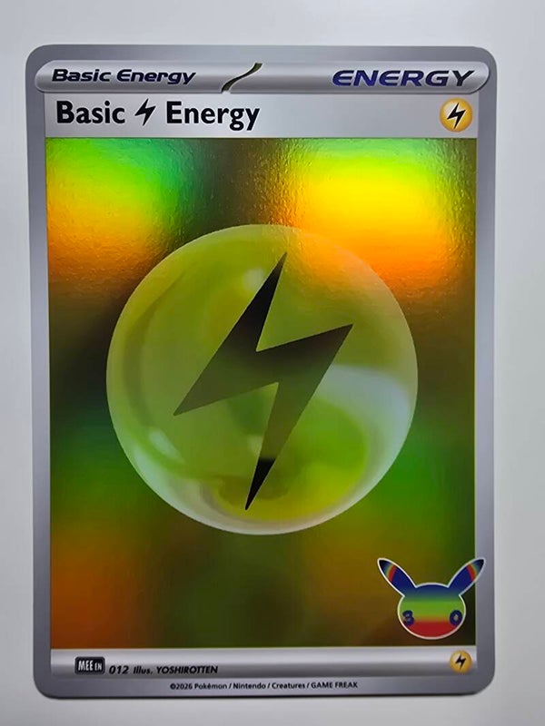 BASIC LIGHTNING ENERGY (30TH CELEBRATION MEE 012) (TRADING CARD)