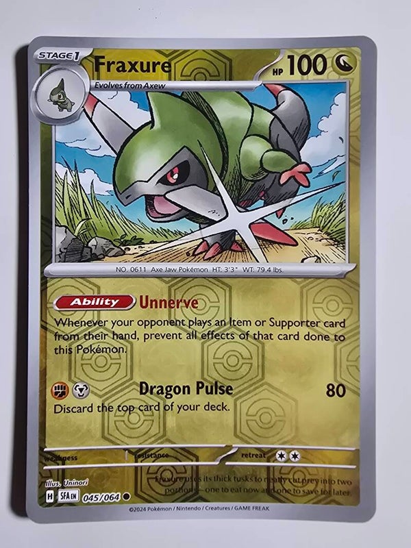 FRAXURE (SHROUDED FABLE 045/064) (REVERSE HOLO) (POKÉMON) (TRADING CARD)