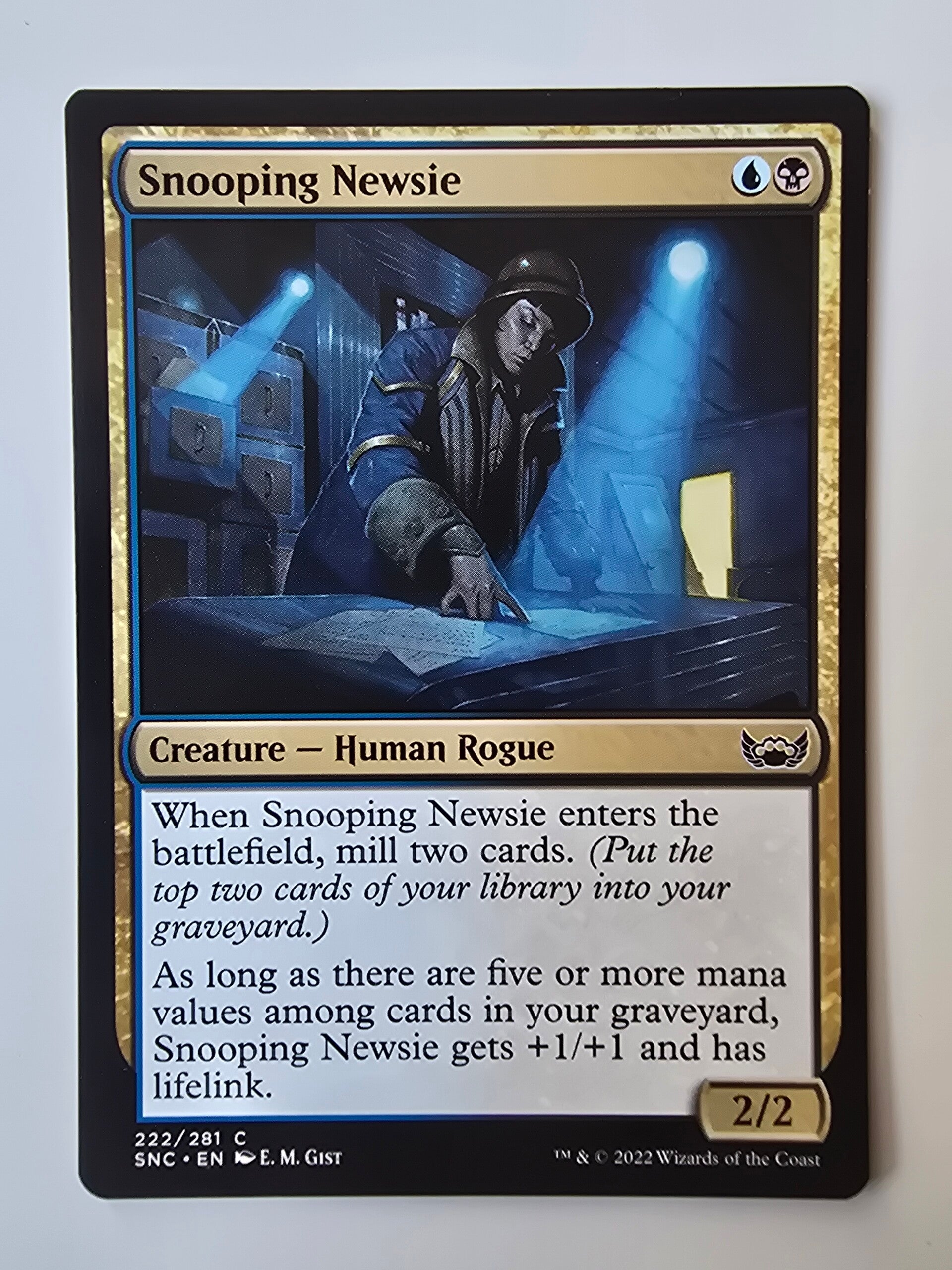 SNOOPING NEWSIE (SNC) (222/281 C) (MTG) (TRADING CARD)