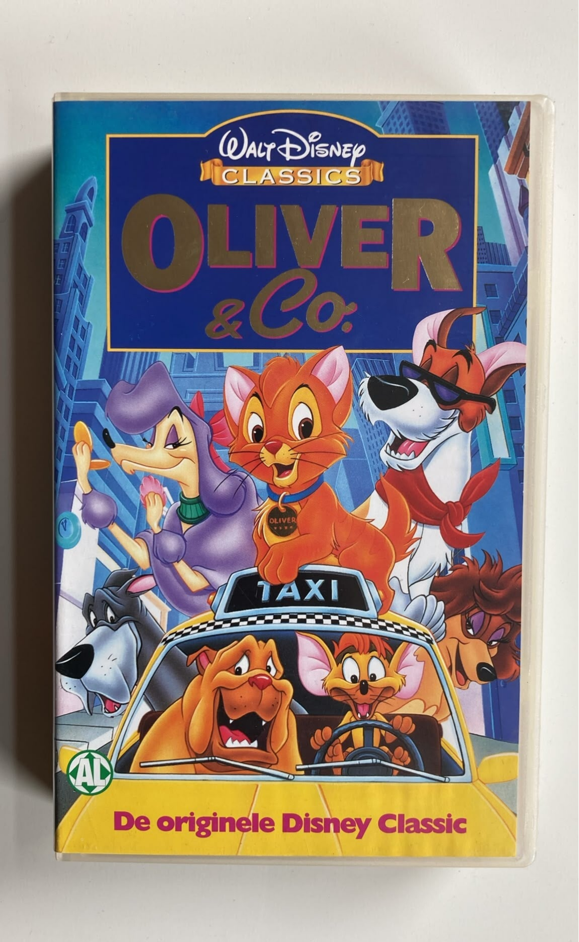 OLIVER & COMPANY (VHS)