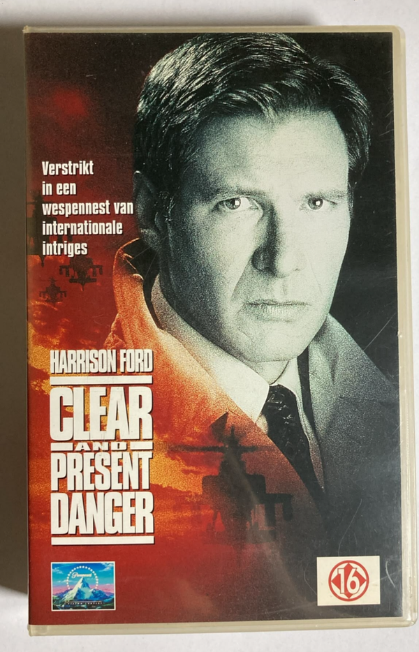 CLEAR AND PRESENT DANGER (VHS)