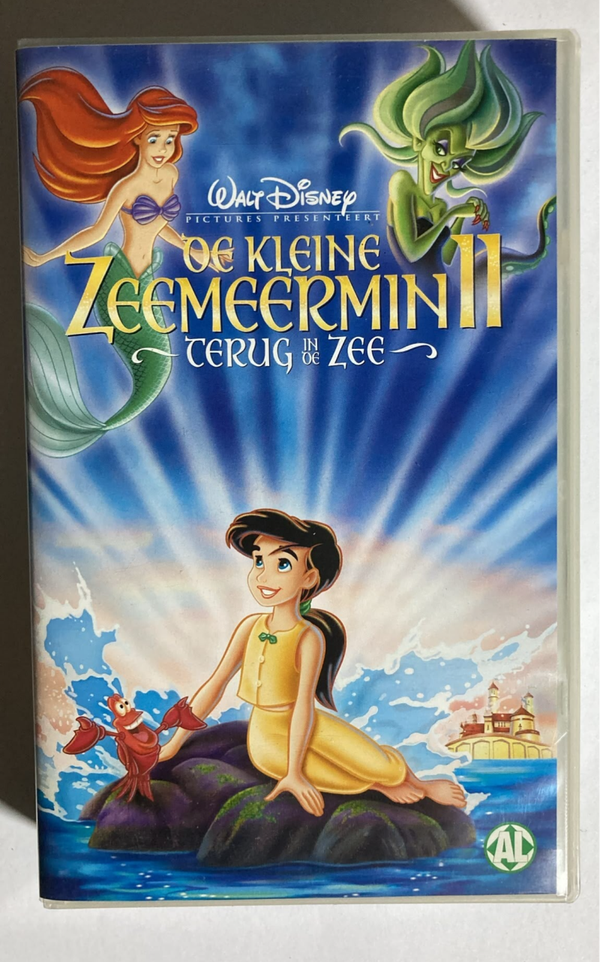 THE LITTLE MERMAID II: RETURN TO THE SEA (VHS)