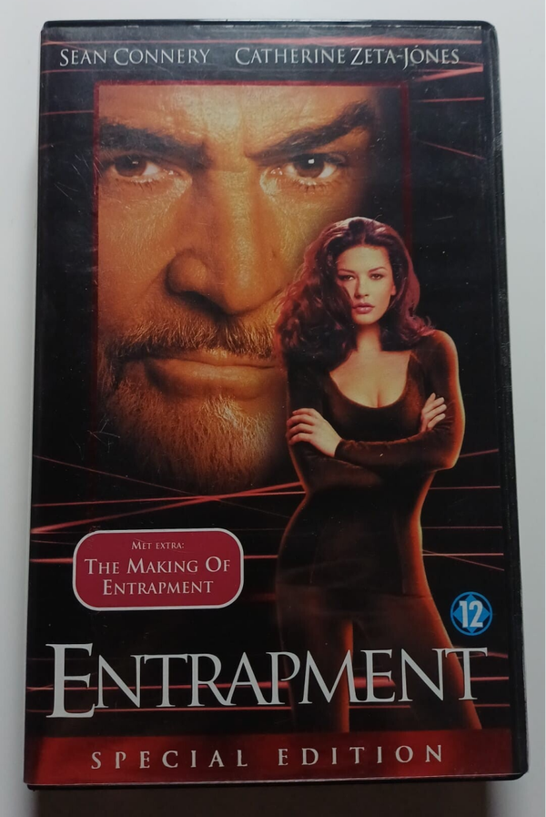 ENTRAPMENT (VHS)