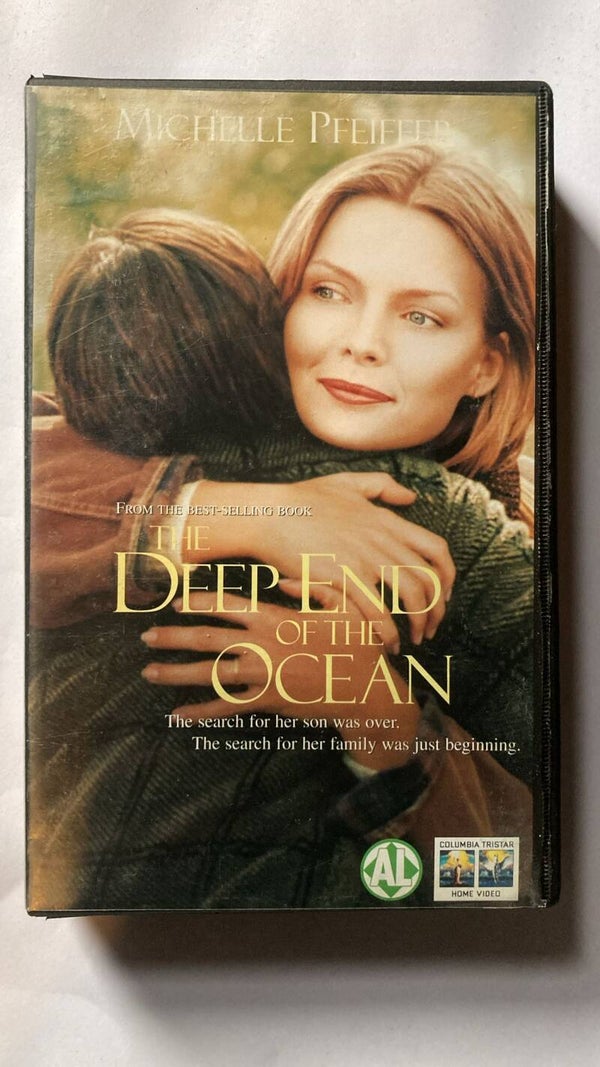 THE DEEP END OF THE OCEAN (VHS)