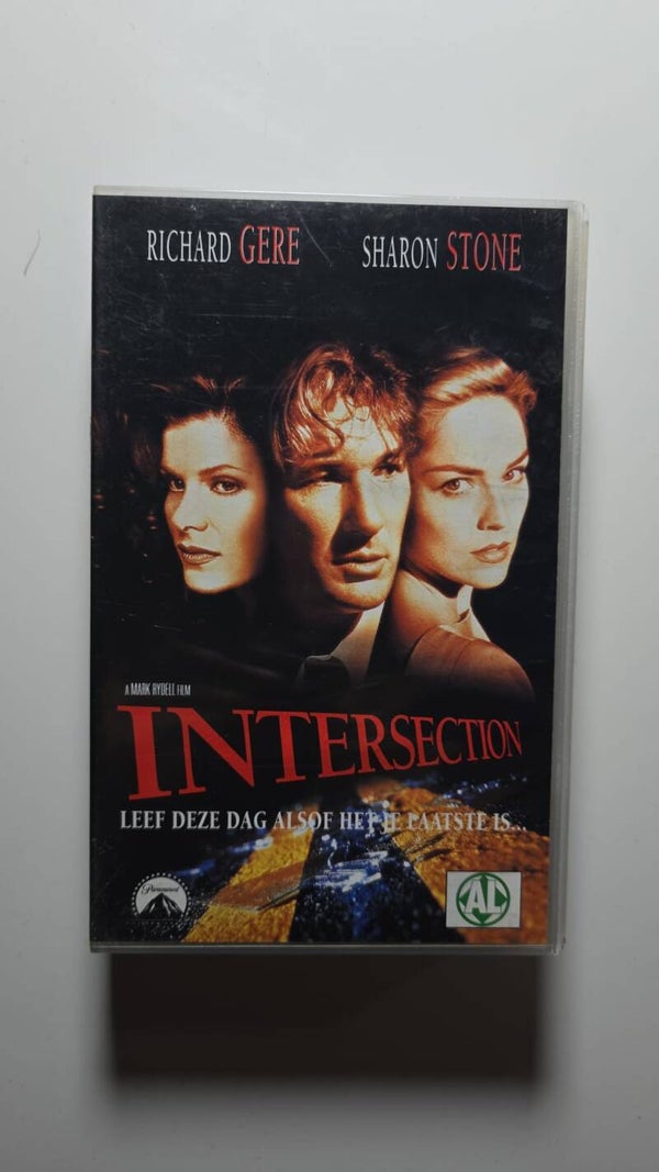 INTERSECTION (1994) (VHS)