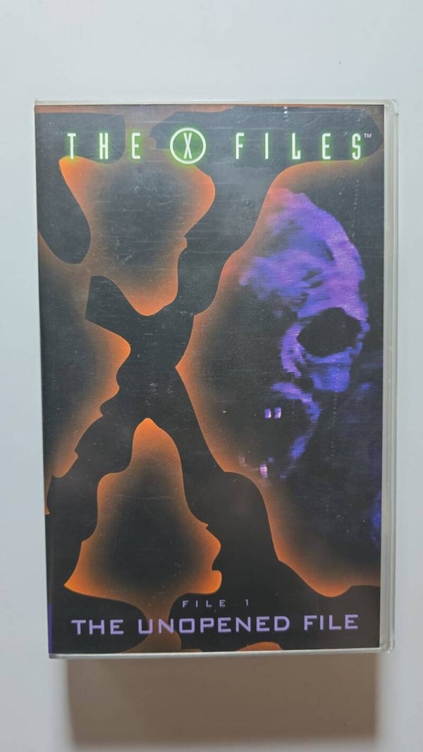 THE X FILES: FILE 1 THE UNOPENED FILE (VHS)