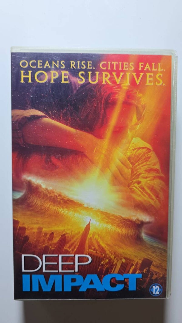 DEEP IMPACT (VHS)