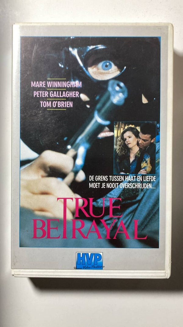 TRUE BETRAYAL (EX RENTAL) (VHS)