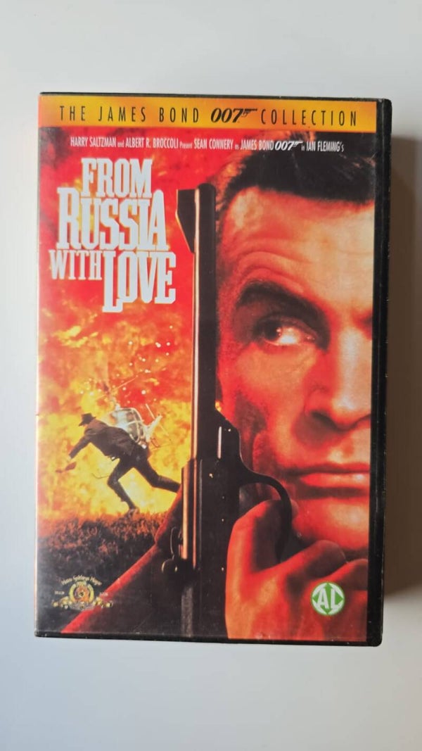 FROM RUSSIA WITH LOVE (IN SEAL) (VHS)