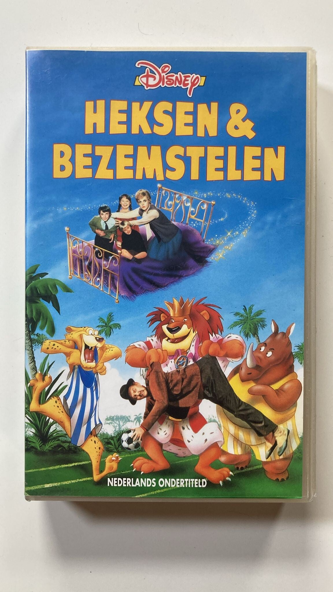 BEDKNOBS AND BROOMSTICKS (VHS)