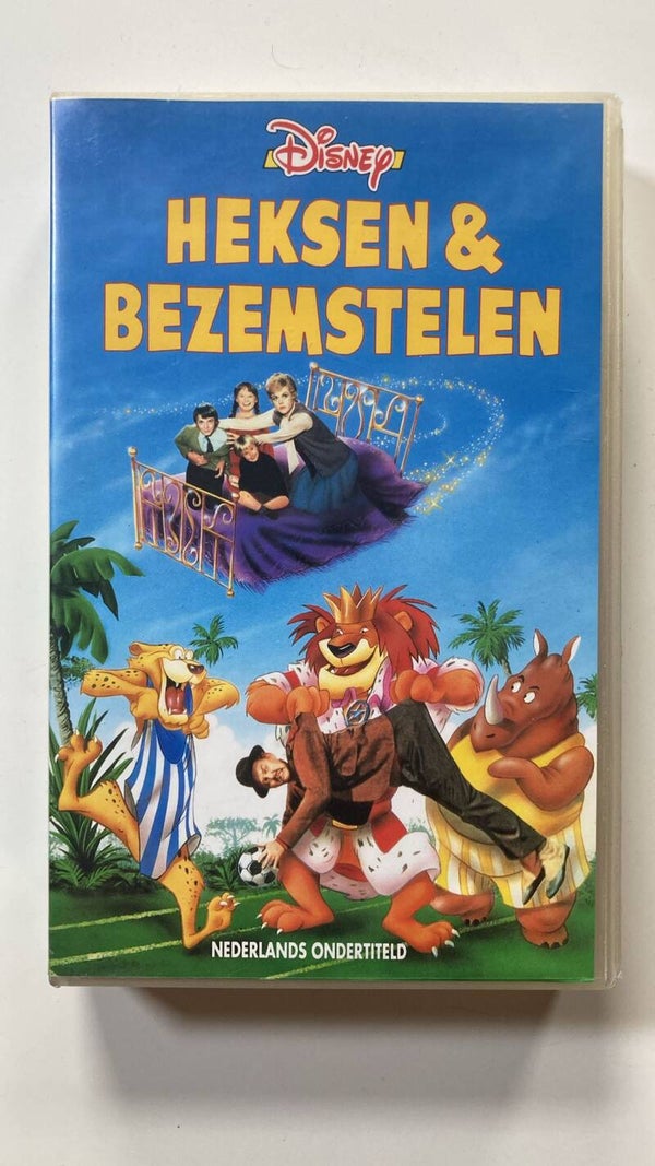 BEDKNOBS AND BROOMSTICKS (VHS)