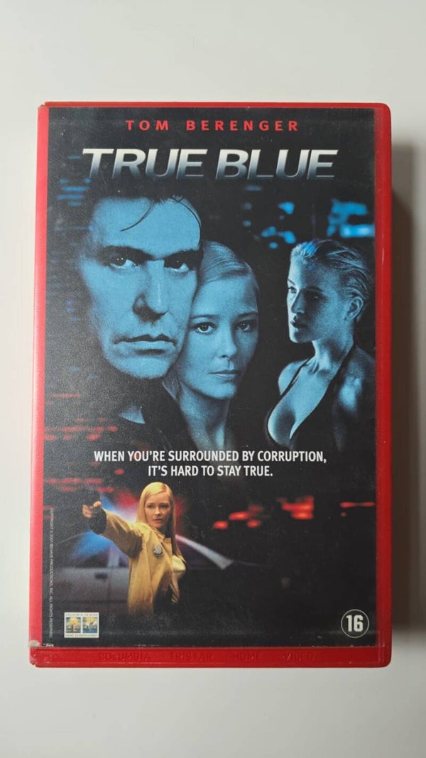 TRUE BLUE (EX RENTAL) (VHS)