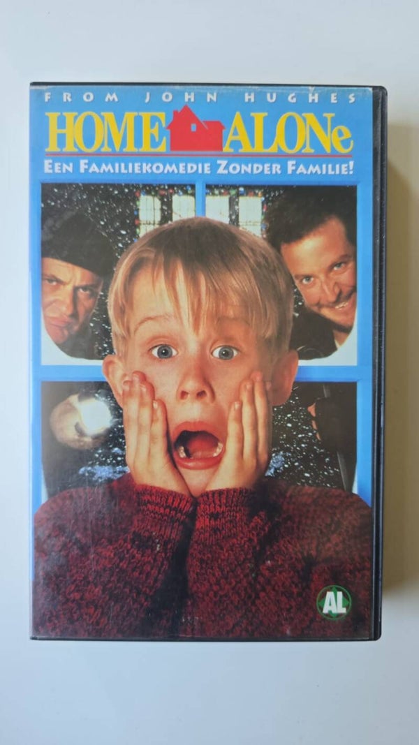 HOME ALONE (PLEASE READ REMARKS) (VHS)