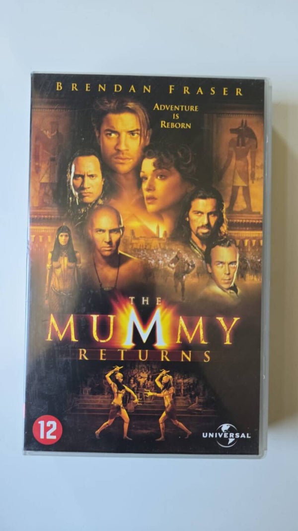 THE MUMMY RETURNS (VHS)