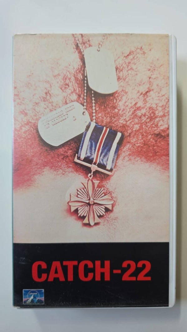 CATCH - 22 (VHS)