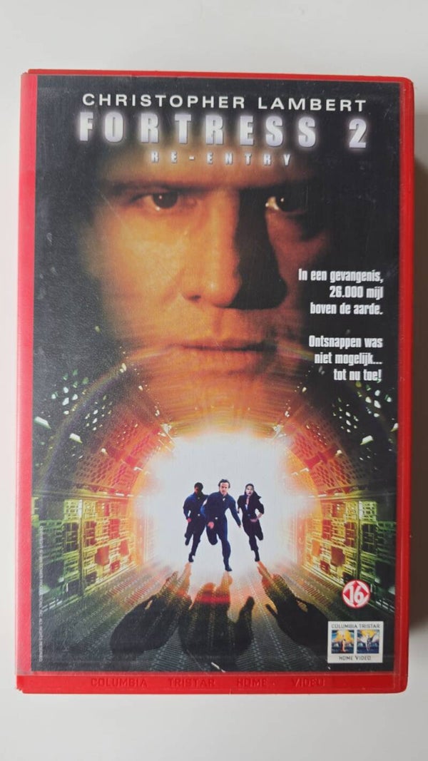 FORTRESS 2: RE-ENTRY (EX RENTAL) (VHS)