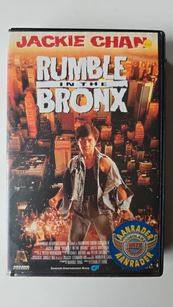 RUMBLE IN THE BRONX (EX RENTAL) (VHS)