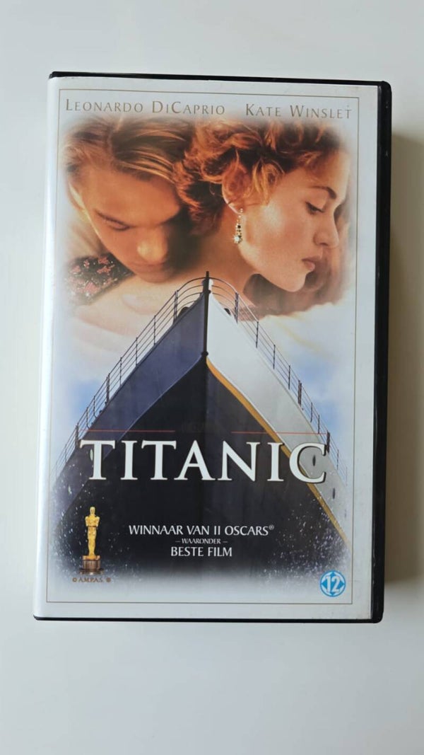 TITANIC (VHS)