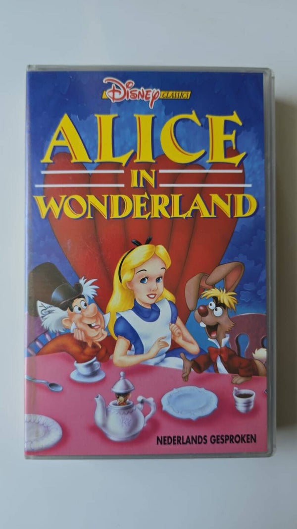 ALICE IN WONDERLAND (VHS)