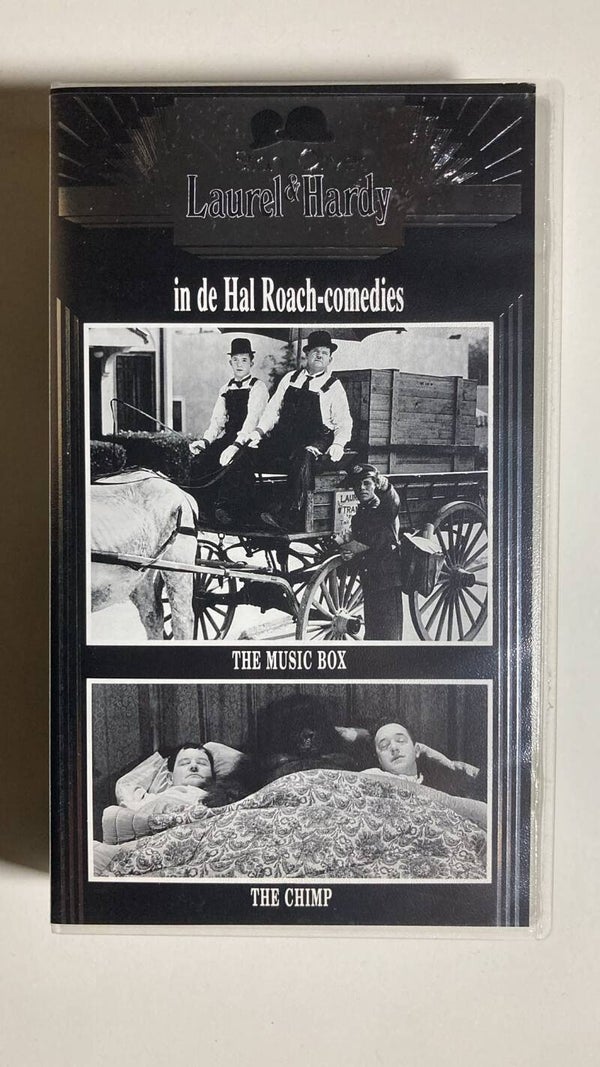 LAUREL & HARDY IN DE HAL ROACH-COMEDIES THE MUSIC BOX / THE CHIMP (VHS)