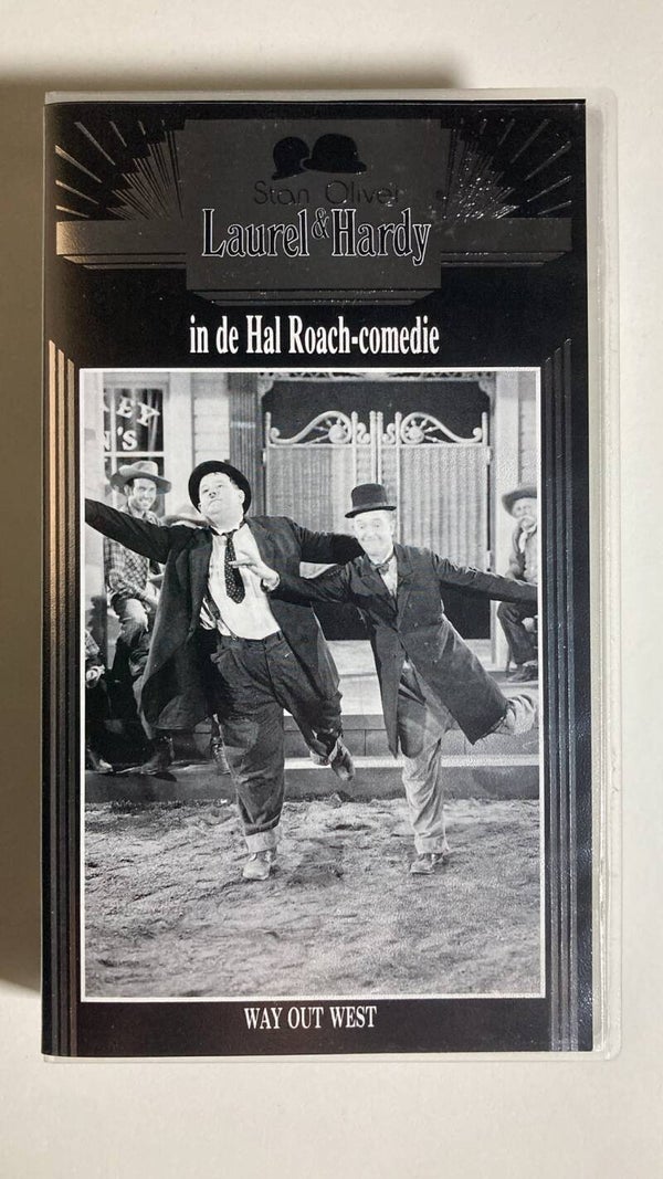 LAUREL & HARDY IN DE HAL ROACH-COMEDIES WAY OUT WEST (VHS)