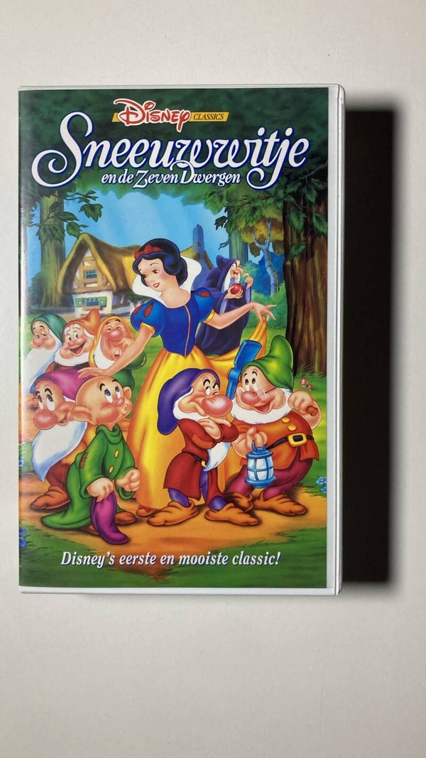 SNOW WHITE AND THE SEVEN DWARFS (1937) (VHS)