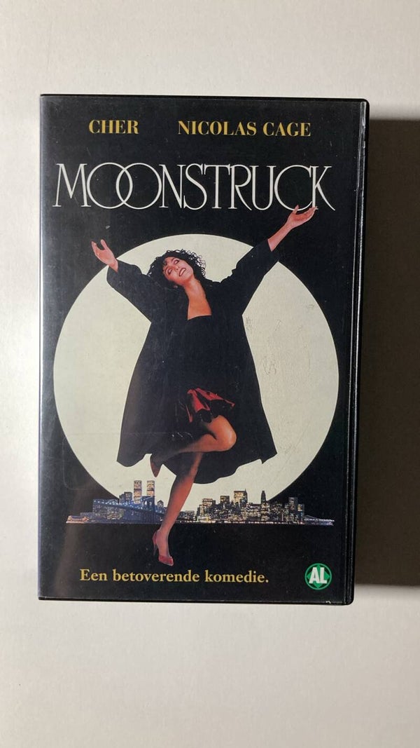 MOONSTRUCK (IN SEAL) (VHS)