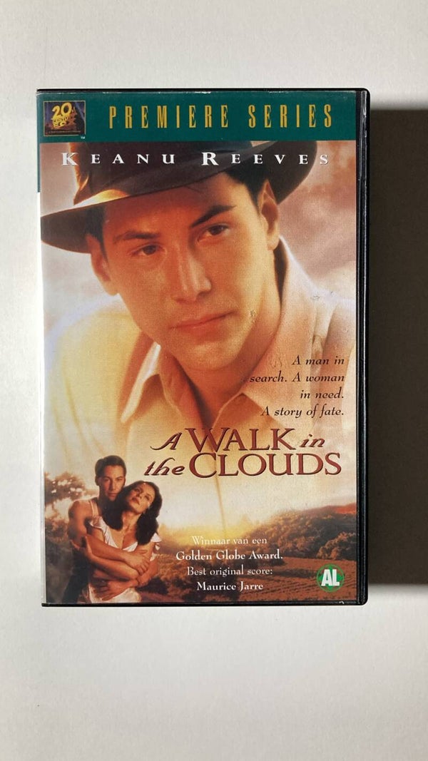 A WALK IN THE CLOUDS (VHS)