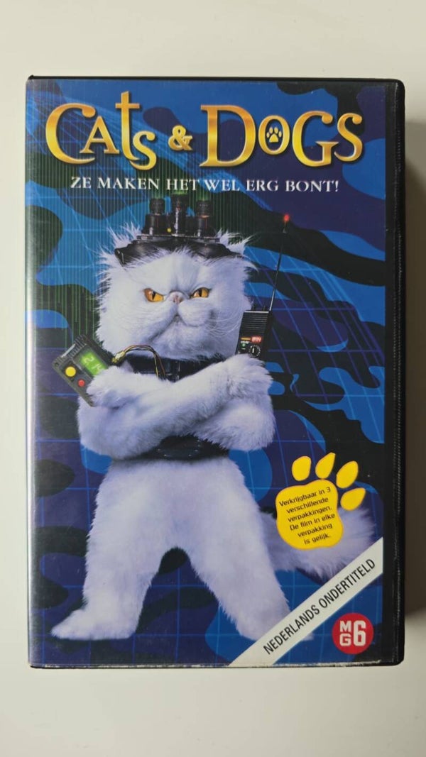 CATS & DOGS (VHS)
