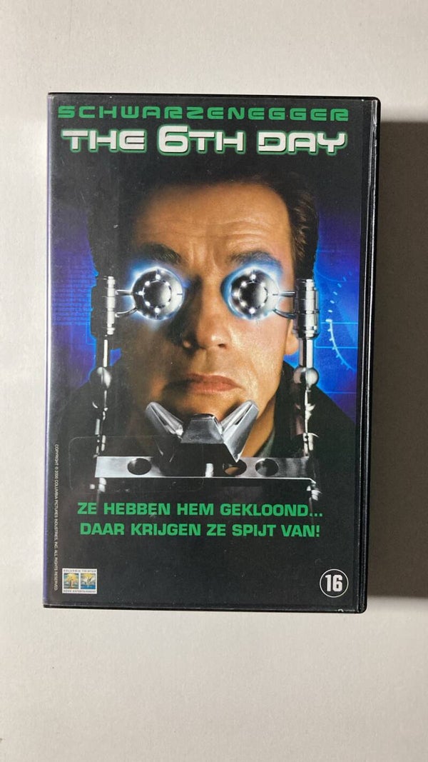THE 6TH DAY (VHS)