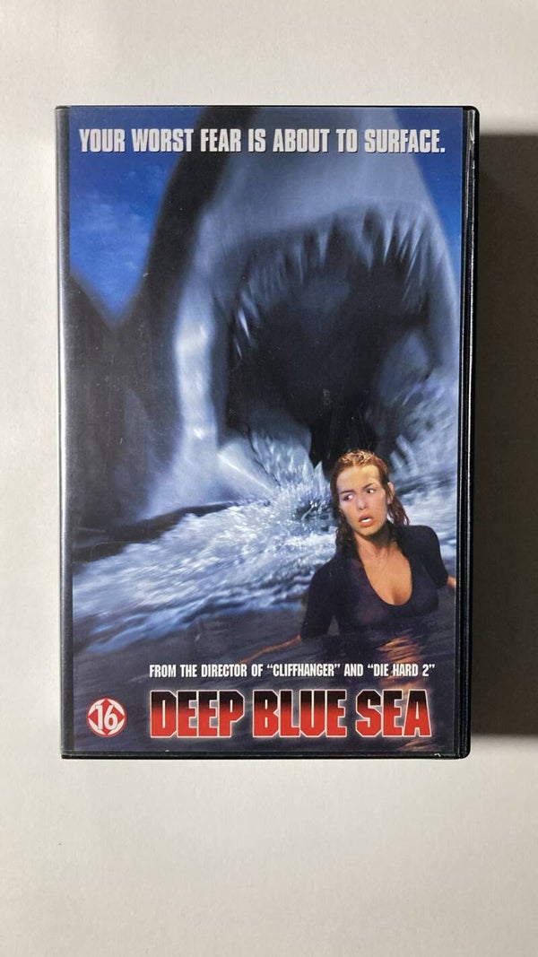 DEEP BLUE SEA (VHS)