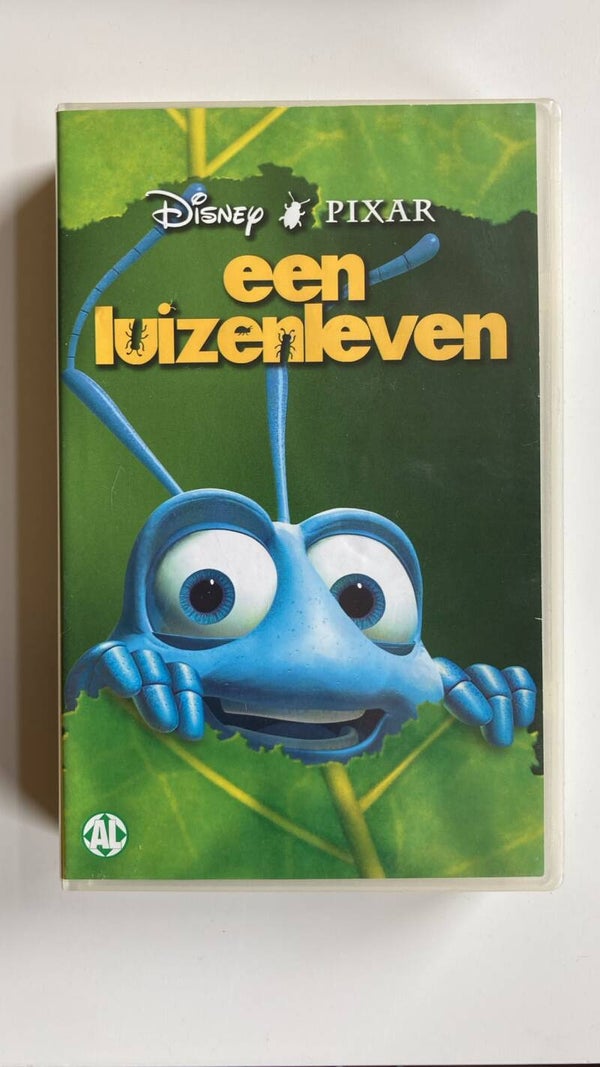 A BUG'S LIFE (VHS)